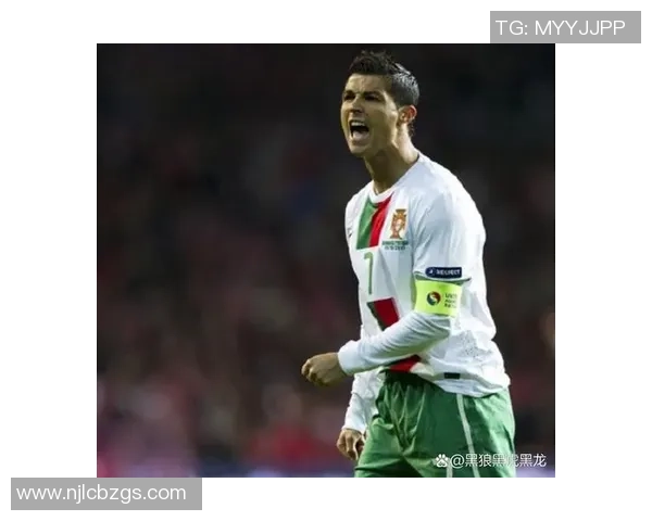 猜猜这位足球巨星是谁 他以无与伦比的天赋征服了全球球迷