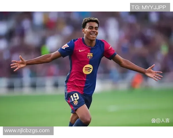 足球时刻聚焦球星闪耀瞬间见证绿茵场上的辉煌与荣耀