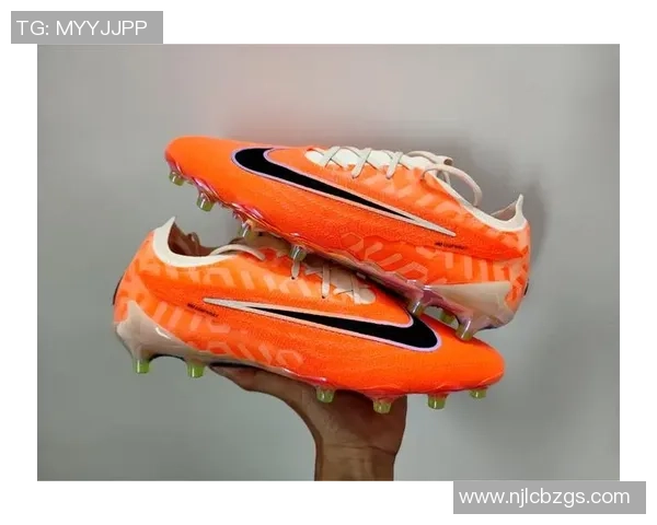 三文鱼足球鞋助力球星闪耀赛场创新设计引领运动潮流