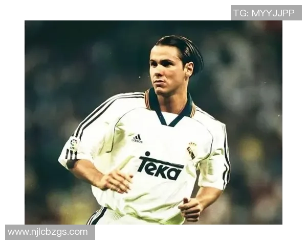 历史公认十大足球巨星盘点 他们如何改变了足球的面貌与发展 历史公认十大足球巨星盘点 他们如何改变了足球的面貌与发展